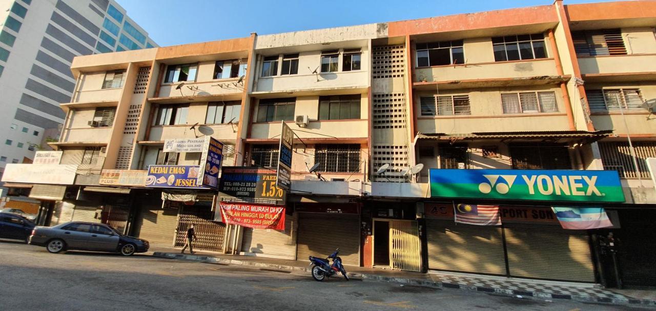 Escape Backpackers Kk Hostel Kota Kinabalu Exterior foto